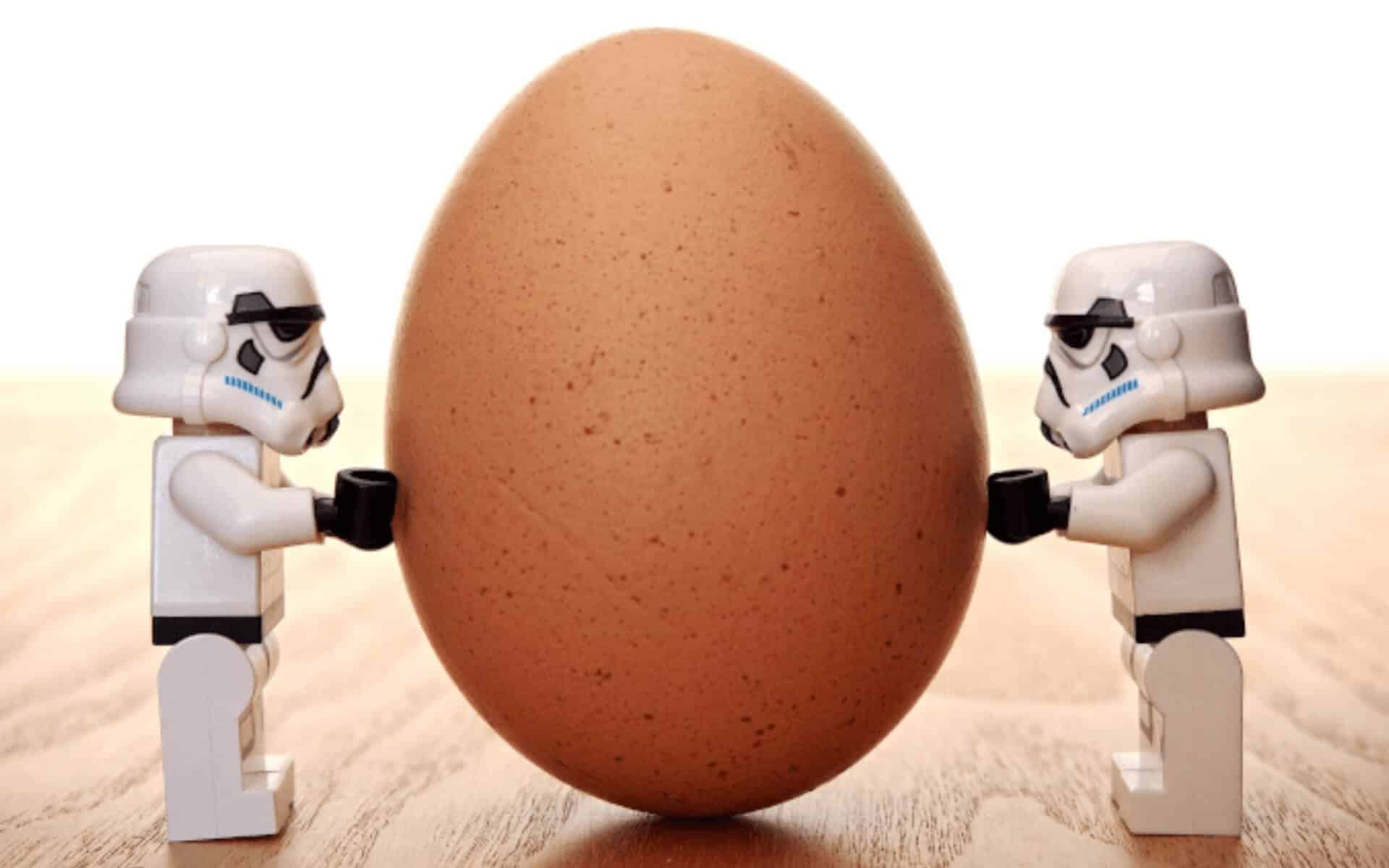 Lego Stormtroopers holding an egg